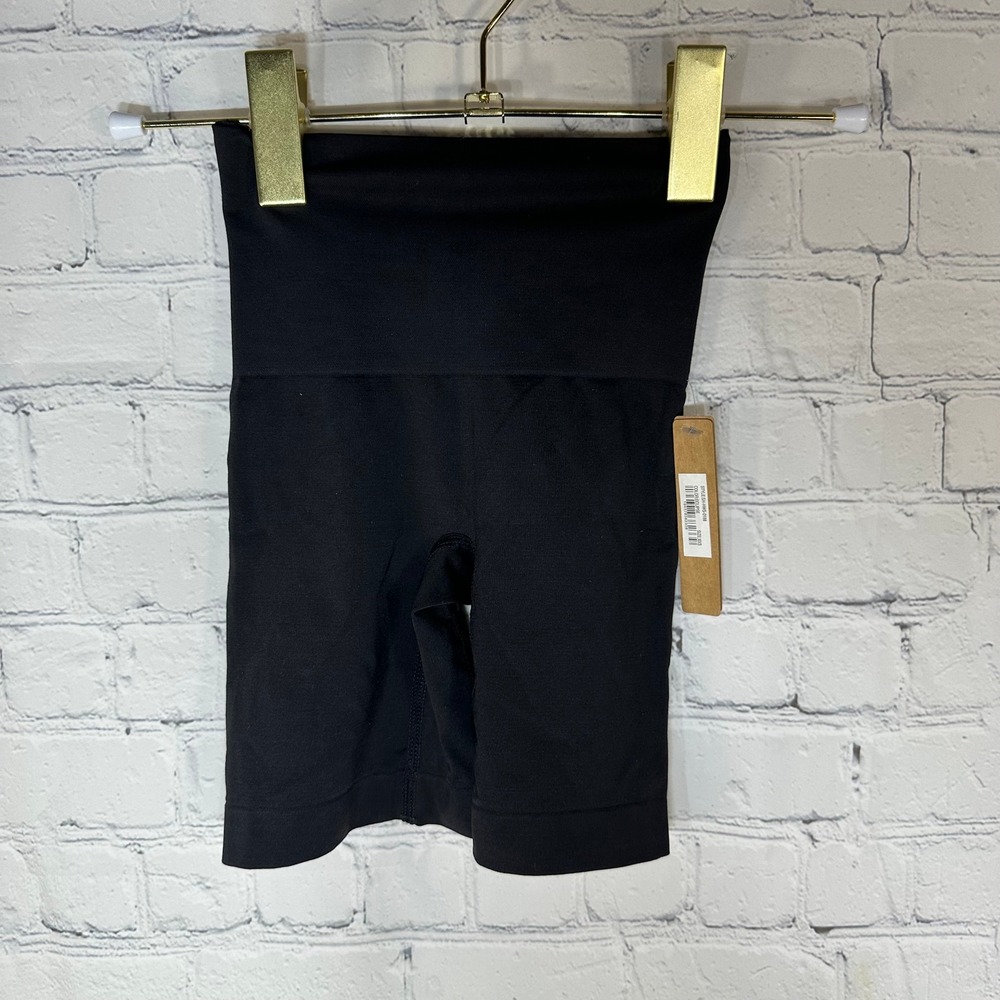 SKIMS Seamless Sculpt Mid Thigh Short Eclipse Black XXS SH-HWS-0188 NWT